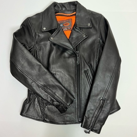 First Classics • Women Leather Motorcycle Jacket - Picture 8 of 13